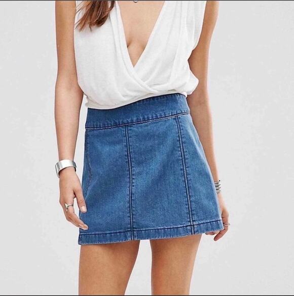 Free People Dresses & Skirts - New Without Tags Free People Zip To It Denim Mini Skirt